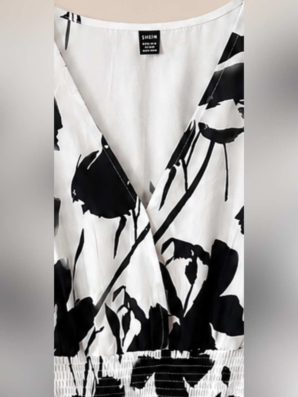 SHEIN Black & White Abstract Floral Smocked Midi Dress-Women’s Large - Picture 3 of 6